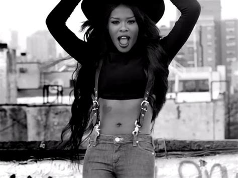 Azealia Banks Dances In Ultra-Cool “Luxury” Video: Watch | Idolator