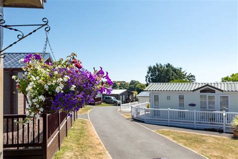 LANDSCOVE HOLIDAY PARK (Brixham) - Updated 2019 Prices, Apartment Reviews, and Photos - TripAdvisor