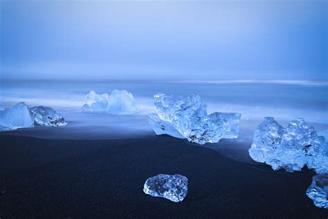 Expose Nature: The Diamond Beach, where Iceland lives up to its name! [OC] [1920x1282]