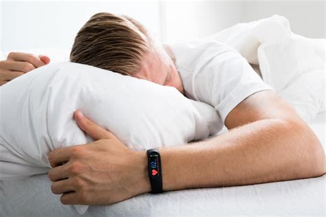 What is Fitbit Sleep Tracking Accuracy?: Here's What Studies Show ...