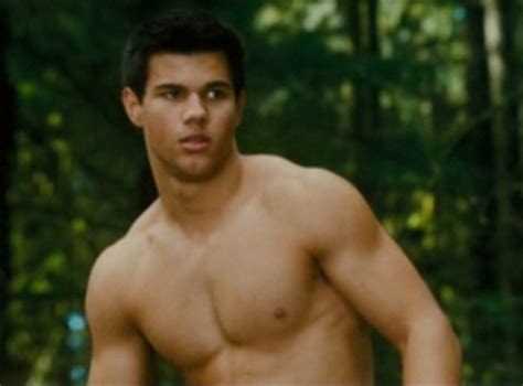 Jacob!!!! in new moon - Twilight Movie Photo (6582182) - Fanpop