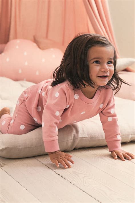 Baby's Valentines — Love is in the air! | H&M Kids | Kids outfits, H&m kids, Baby kids clothes