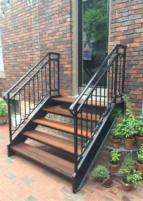 20+ Exterior Stair Railing Ideas – The Urban Decor