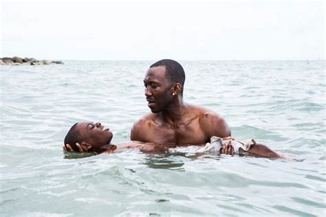 Moonlight (2016) Movie Photos and Stills - Fandango