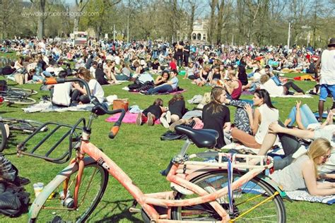 A picnic day in Vondelpark | City travel, Places worth visiting, Netherlands