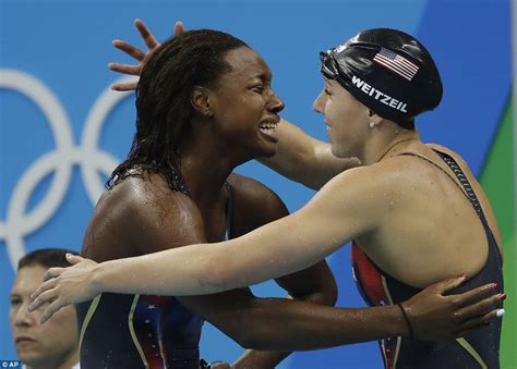 Simone Manuel becomes the first black woman to win individual Olympic ...