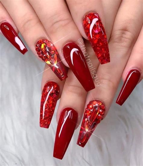 Pin by Essyshypri on Uñas Rojas | Red acrylic nails, Bright red nails ...