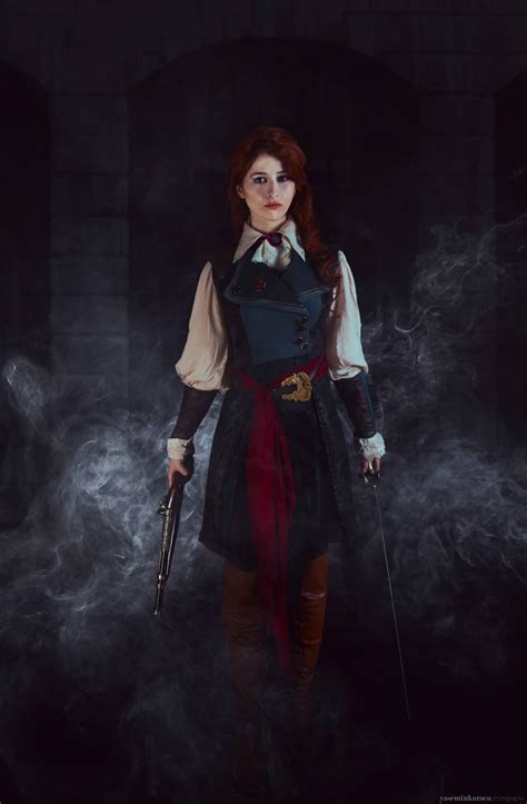 Elarte Cosplay: Assassin's Creed Unity - Elise de la Serre Cosplay