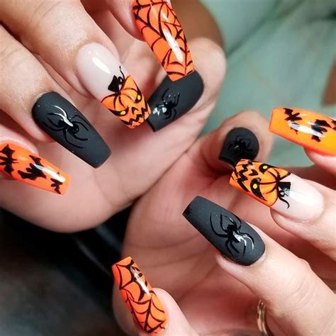Creepy Halloween Nail Art With Matte Accents #spookynails Simple and ...