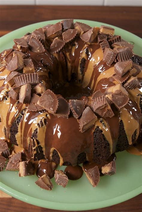 This Reese's Bundt Cake Will Haunt Your Dreams | Recipe | Bundt cakes ...