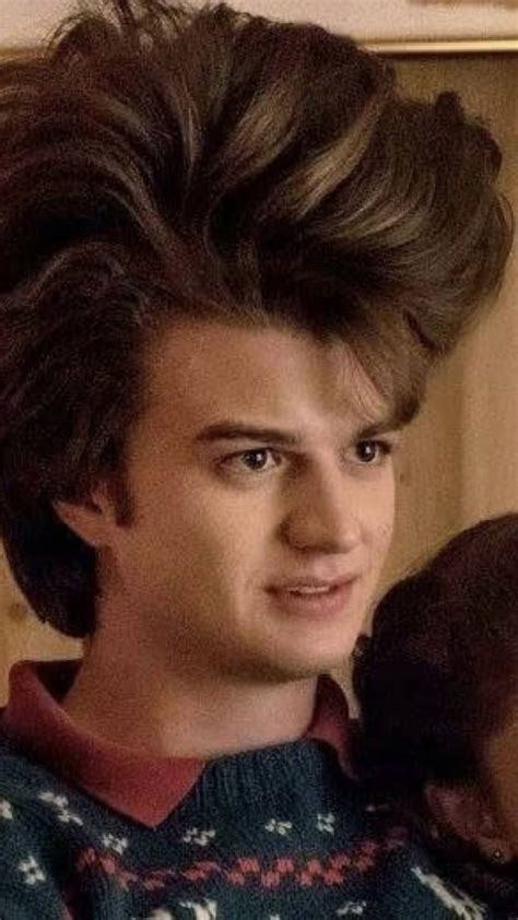 Pin by Peter on News | Stranger things girl, Stranger things steve ...