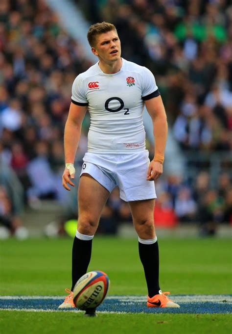 It's nice how one side of his shorts ride up a bit. Rugby Mom, Rugby Sport, Sport Man, England ...