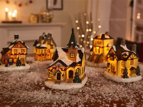 MELINERA Light-Up Christmas Village Scene - Lidl — Ireland - Specials ...