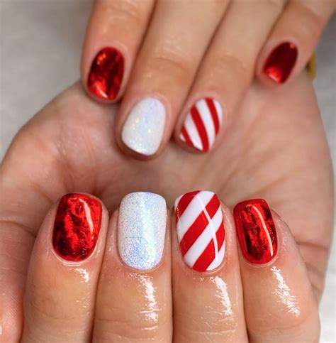 15 Delightful Holiday Nail Designs | Christmas nails easy, Holiday nail designs, Christmas gel nails