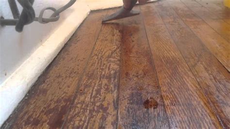 How To Refinish A Wooden Floor Without Sanding | Viewfloor.co