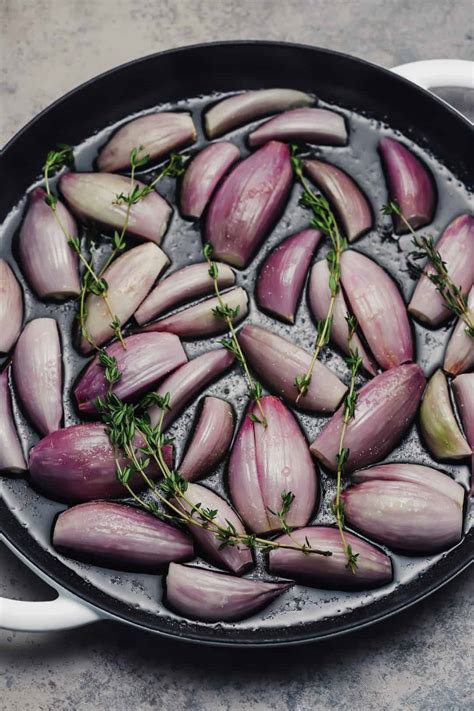 4-Ingredient Roasted Shallots with Thyme - Well Seasoned Studio