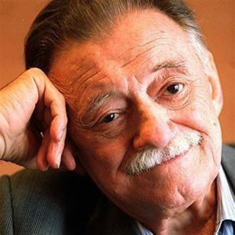 Últimas golondrinas, by Mario Benedetti | poems, essays, and short stories in Poeticous