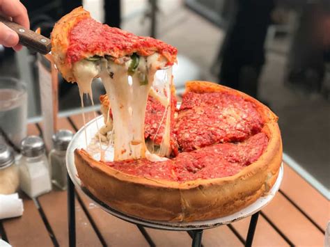 New York Style Pizza vs. Chicago Pizza: What’s The Difference ...