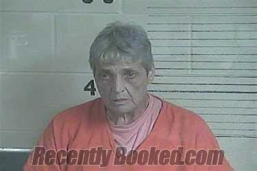 Recent Booking / Mugshot for Rosie Smith in Lee County, Kentucky