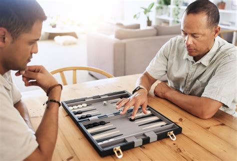 Backgammon Strategies: Tips and Tricks for Advanced Players