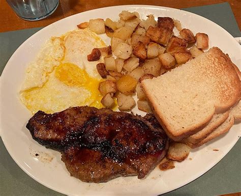 Best All-Day Breakfast Spots in Las Vegas [Strip & Downtown]