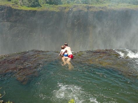 Devil's Pool: Swimming on the Edge of the Victoria Falls | Amusing Planet