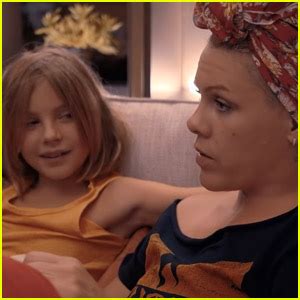 Pink Tries to Balance Motherhood & Touring in ‘All I Know So Far ...