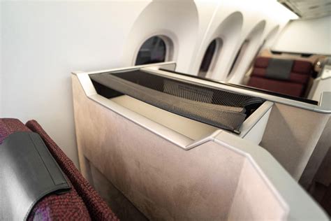 Review: Japan Airlines Sky Suite (Apex) Business Class Tokyo (Haneda ...