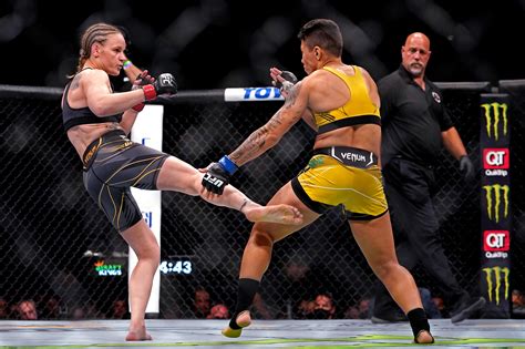 Valentina Shevchenko def. Jessica Andrade at UFC 261: Best photos