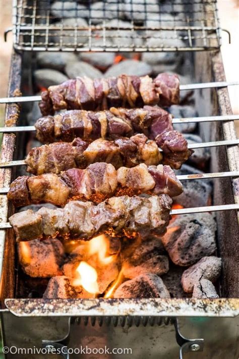 Xinjiang Lamb Skewers (新疆烤串, chuar) - Omnivore's Cookbook