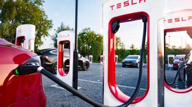 Tesla charging stations: a guide to the Tesla Supercharger network ...