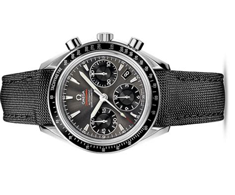 Omega 323.32.40.40.06.001 Speedmaster Date chronograph, цена за оригинал.