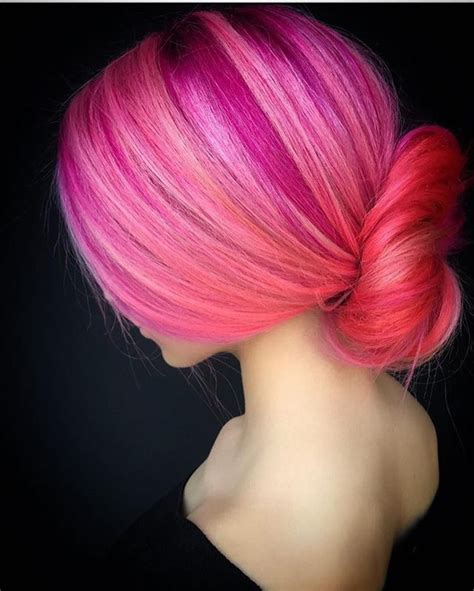 💥💥Neon Pink Chic by @shmeggsandbaconn using @brazilianbondbuilder to help those neons stay ...