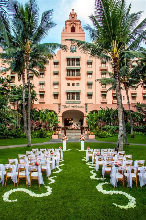 The Royal Hawaiian, a Luxury Collection Resort Weddings | Get Prices for Wedding Venues in HI