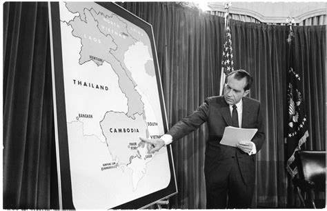 12AD.4.8b President Richard Nixon Points to a Map of Cambodia during a ...