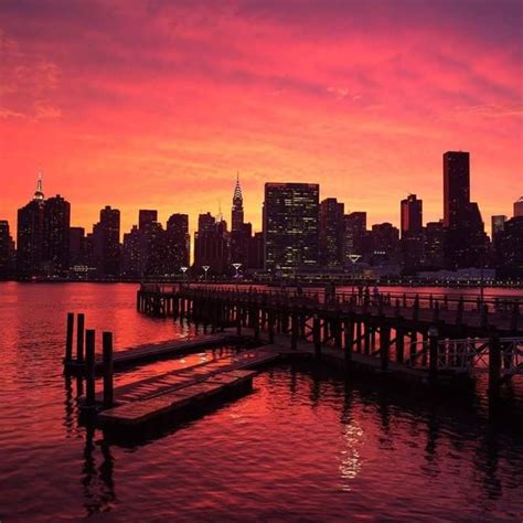 Sunset views from Long Island City, Queens | Sunset city, Cityscape ...