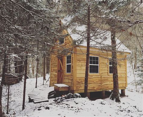 Six Quaint Cabins in New England to Rent This Winter