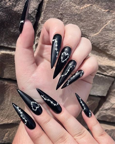 15 Gothic Black and Stiletto Nail Ideas and Inspirations