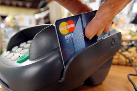 Debit-card rewards: beginning of the end? - CSMonitor.com