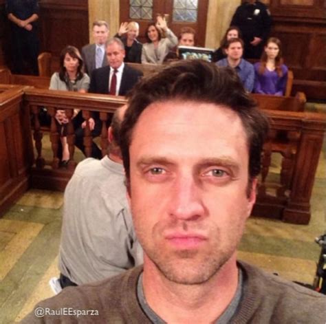 21 epic law order svu behind the scenes pictures of the cast – Artofit