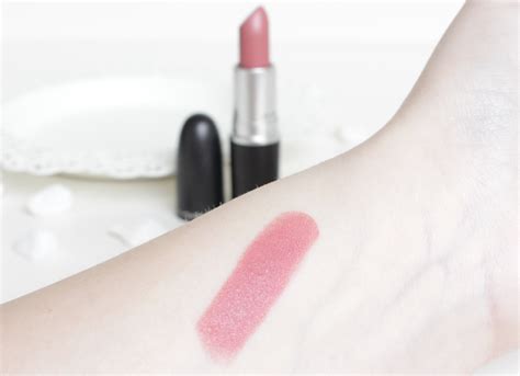 Alina's Beauty Corner: MAC "Brave" Lipstick // Review & Swatches | Mac brave lipstick, Lipstick ...