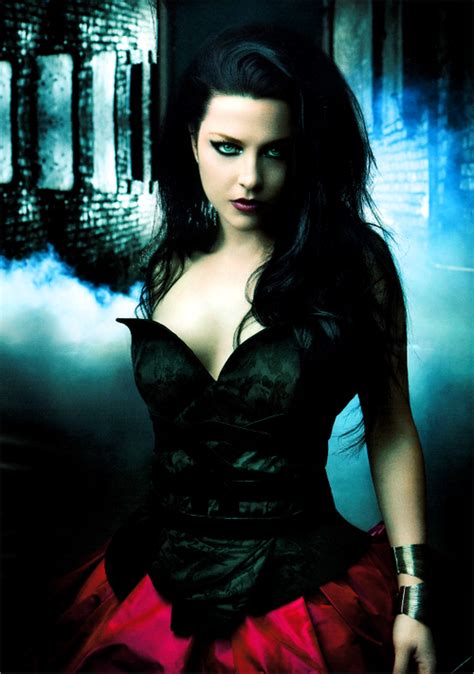 Amy Lee, Evanescence | Amy lee, Gothic beauty, Dark beauty