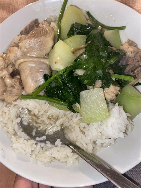 Tinolang manok with sayote and spinach :) : r/filipinofood