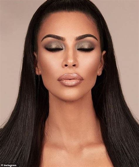 Kim Kardashian proves she's the master of the smokey eye | Kardashian ...