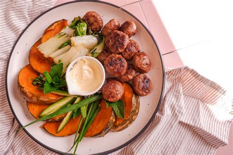 Beef Rissoles with Garlic Veggies - A Better Choice