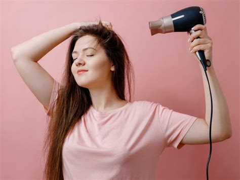 3 Common Mistakes While Drying Natural Hair - 2024 Guide - Vermont Republic