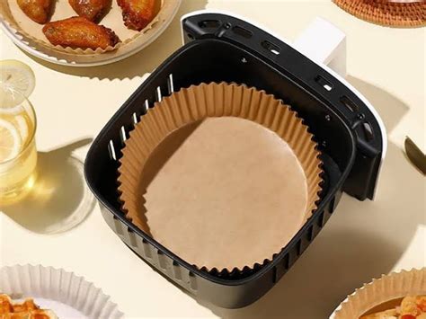 How do you put paper liners in the air fryer? (The correct way) – Yum Fryer