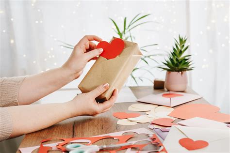 35 DIY Valentine's Gifts for Him and Her (2024) - Parade