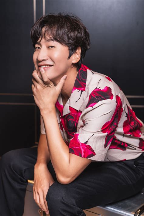 Lee Kwang Soo to Undergo Second Ankle Surgery, Here Is Why | Kwang soo, Korean male actors ...