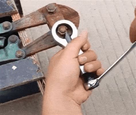 Heavy Duty Nut Splitter Tool – Novelty – Unique – Meticulous!